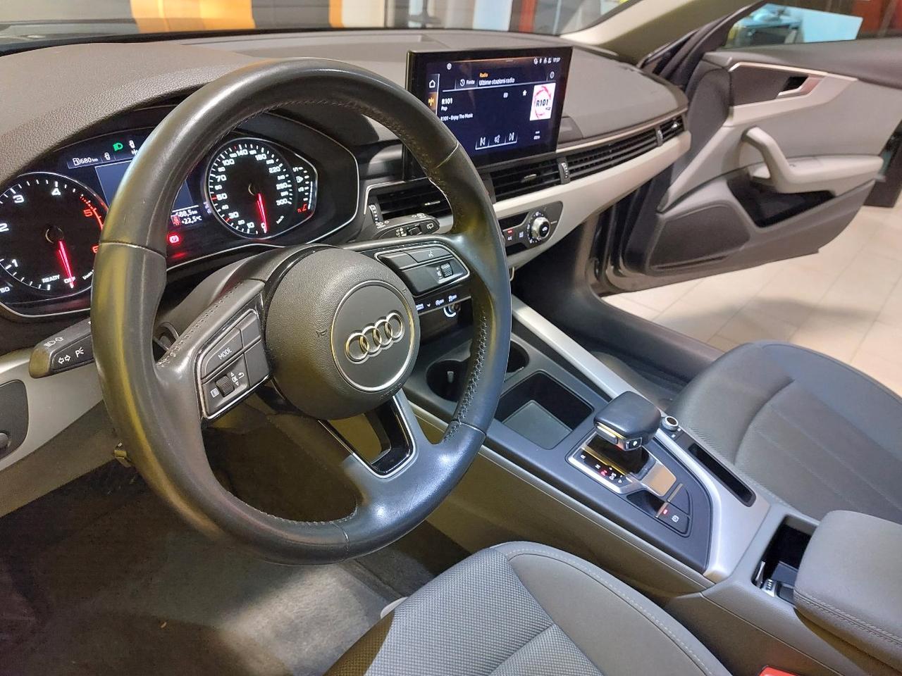 Audi A4 Avant 35 2.0 tdi mhev Business 163cv s-tronic