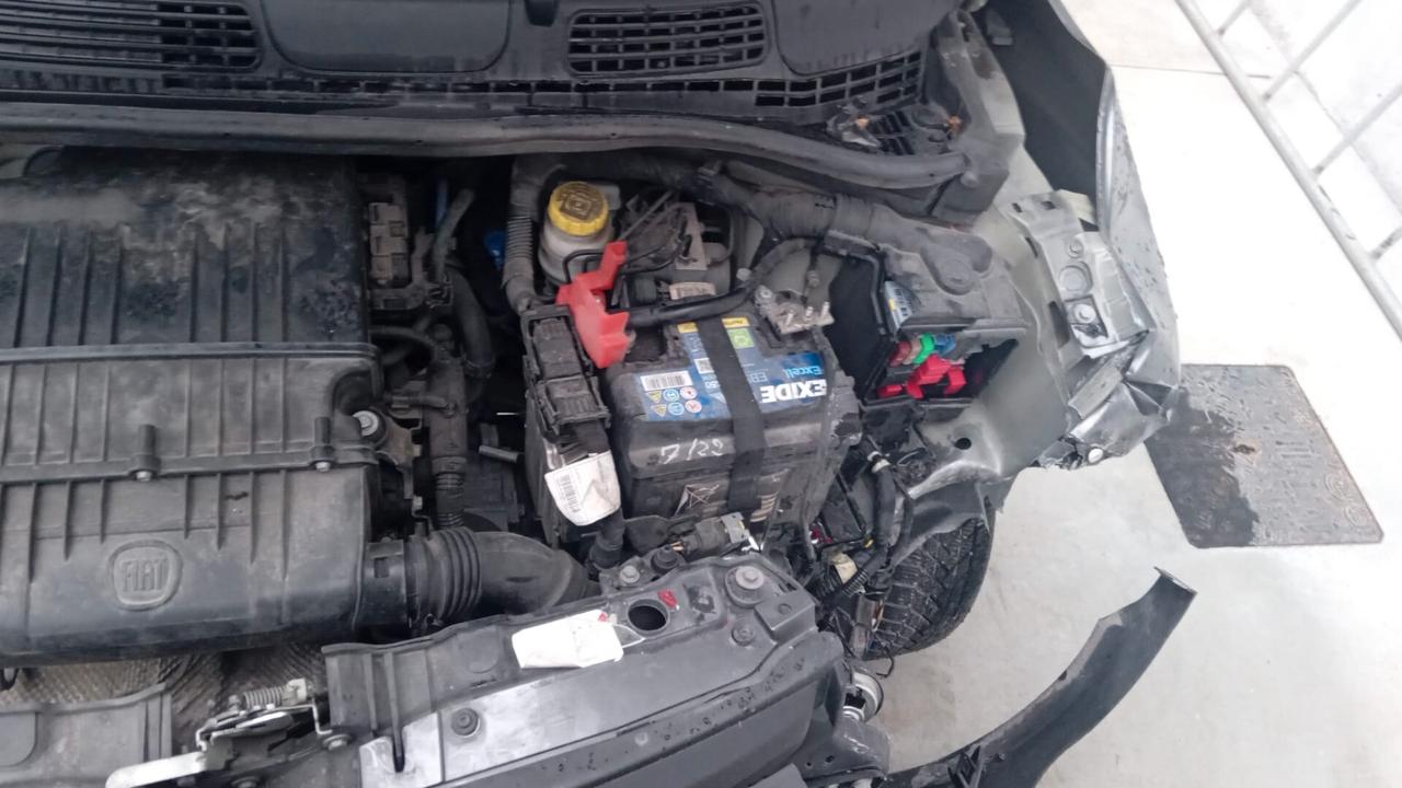 Fiat Panda 1.2 Lounge SINISTRATA