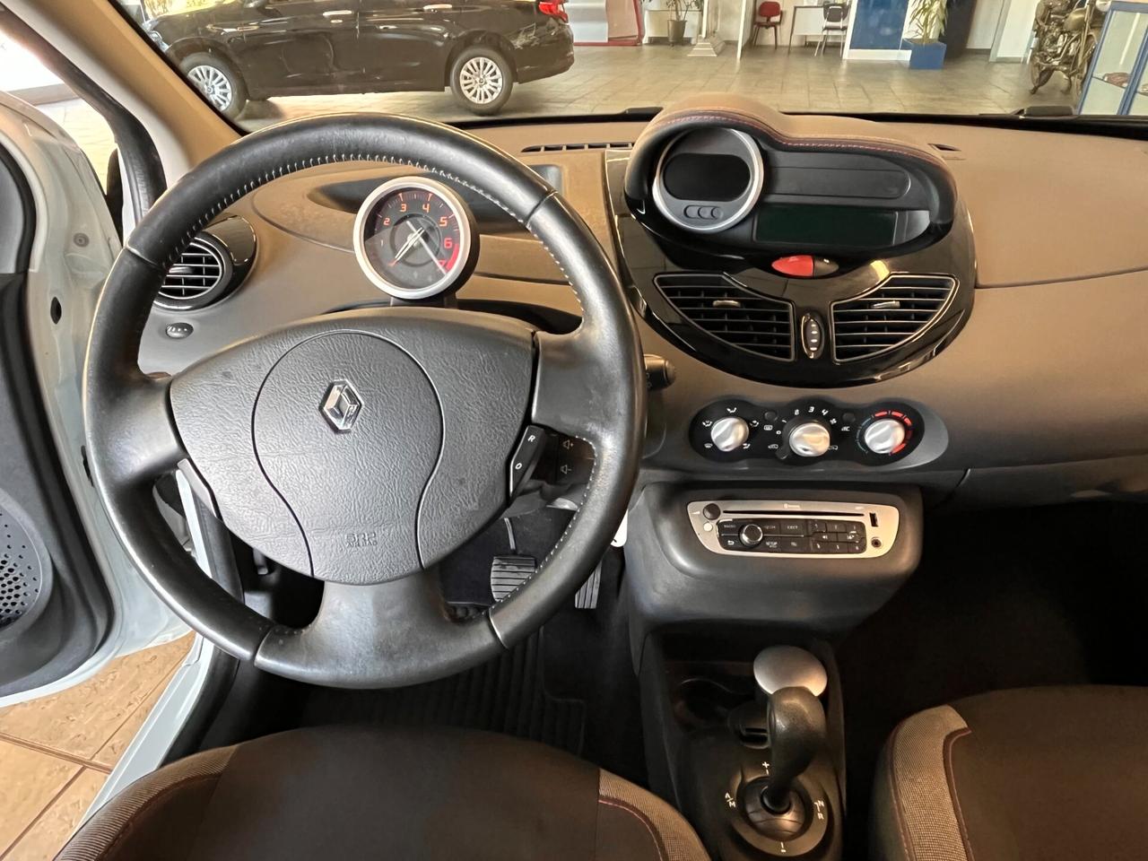 Renault Twingo 1.2 LIVE-CAMBIO AUTOMATICO-NEOPATENTATI