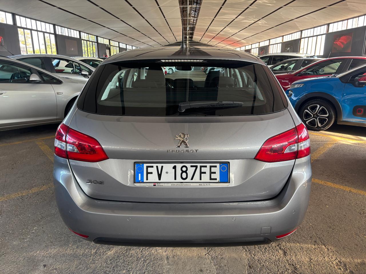 Peugeot 308 BlueHDi 130 S&S Business
