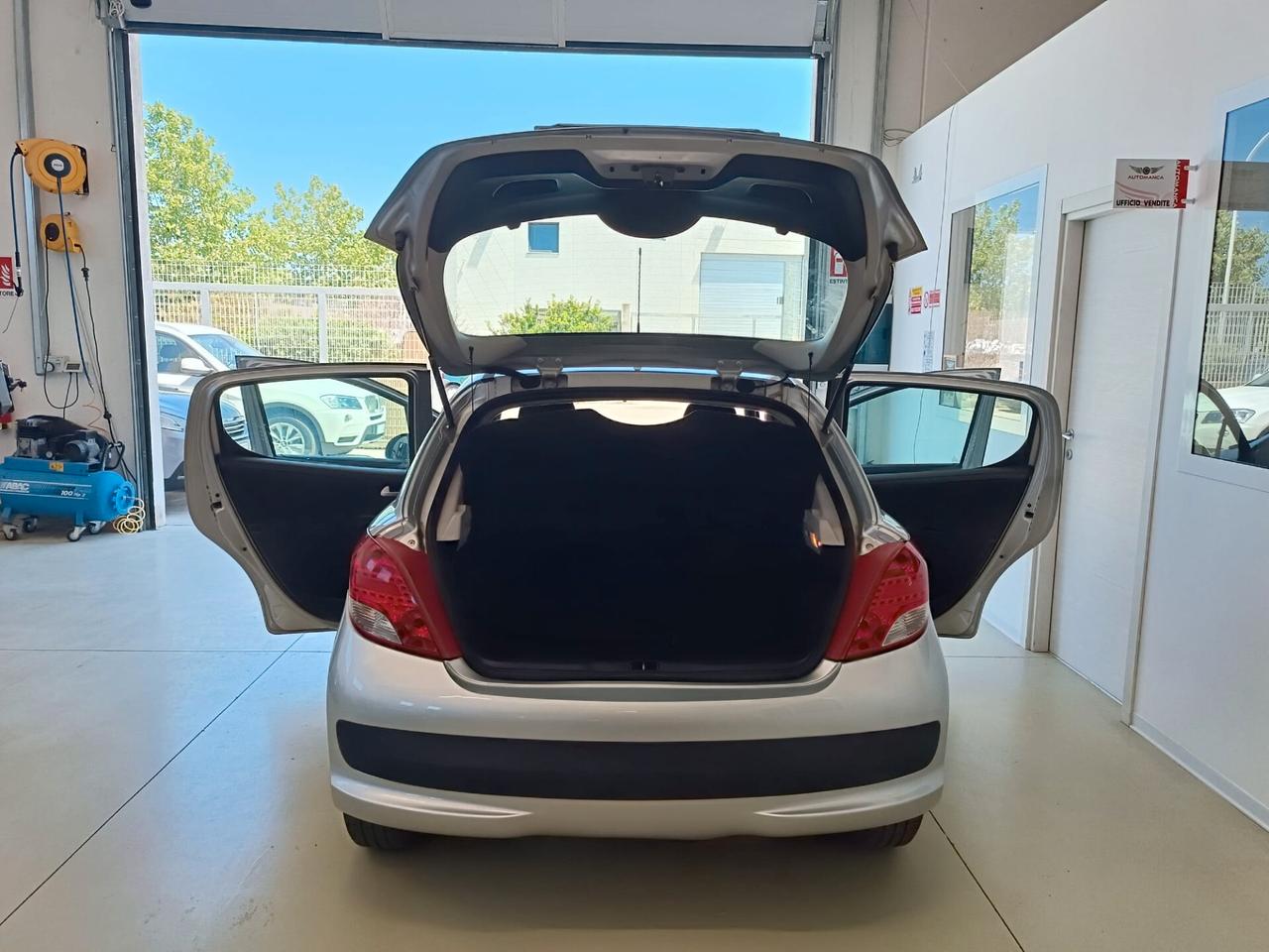 Peugeot 207 1.4 HDi 70CV FAP 5p. XS