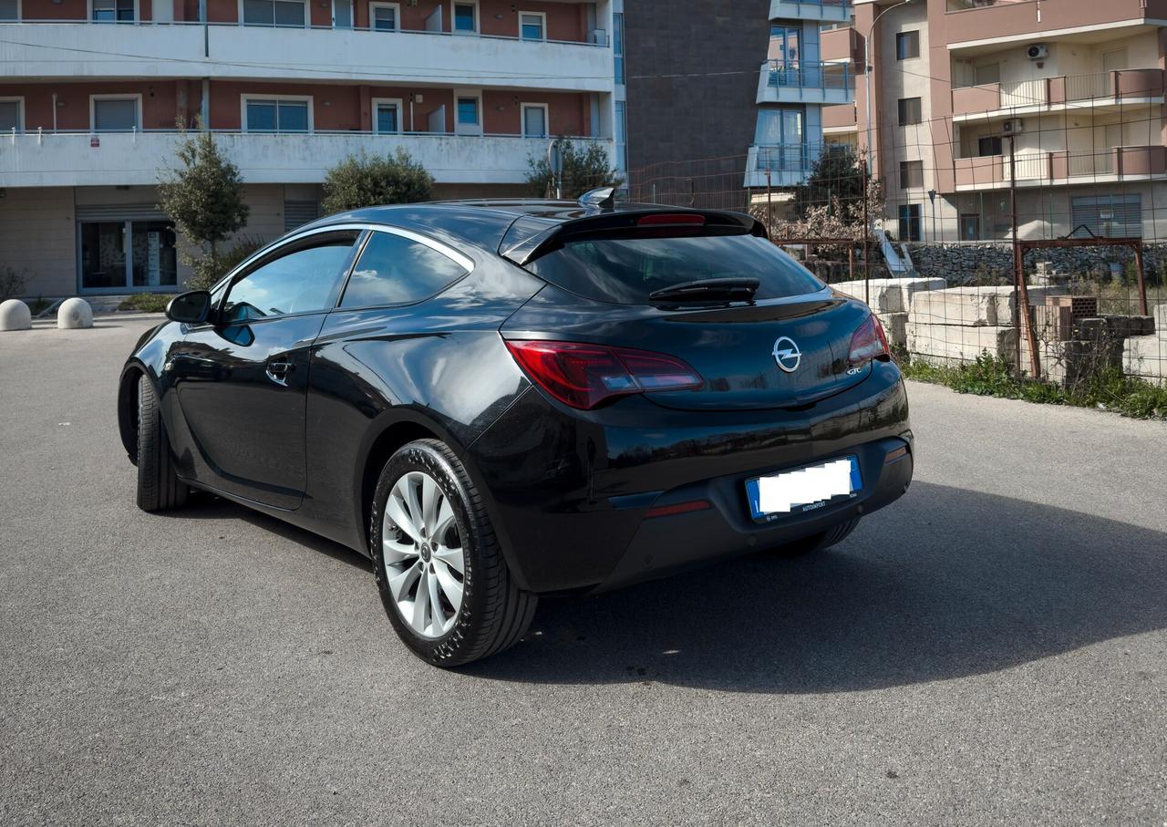 Opel Astra GTC 1.6 CDTI 136 cv S&S 3 porte Innovation