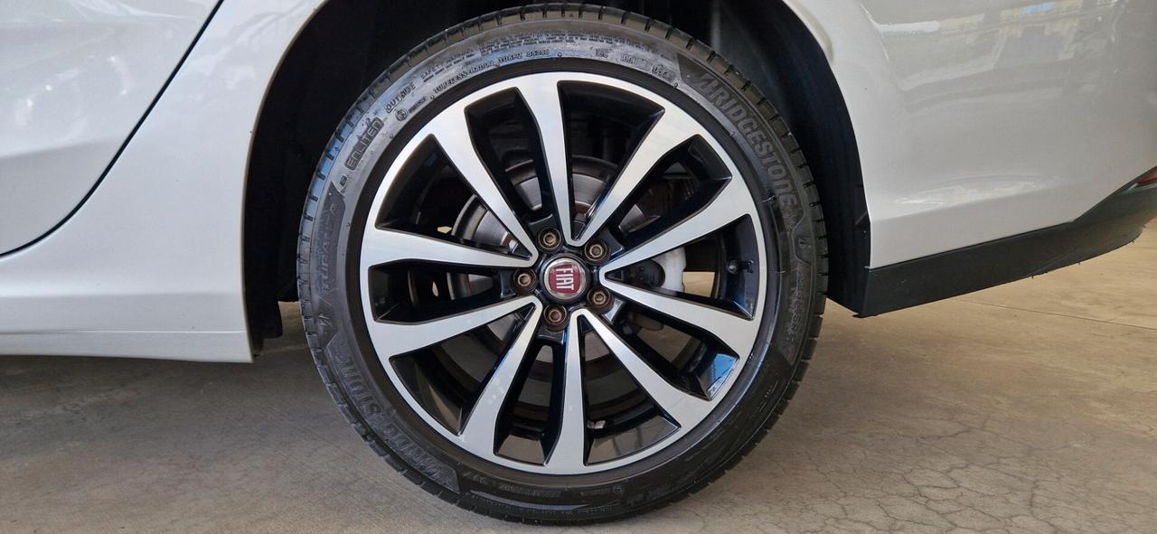 Fiat Tipo 1.6 Mjt 120cv 4 porte Lounge *Navi - Telecamera*