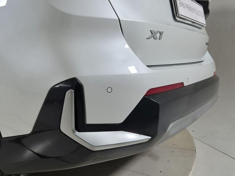 BMW X1 U11 sdrive18d X-Line auto