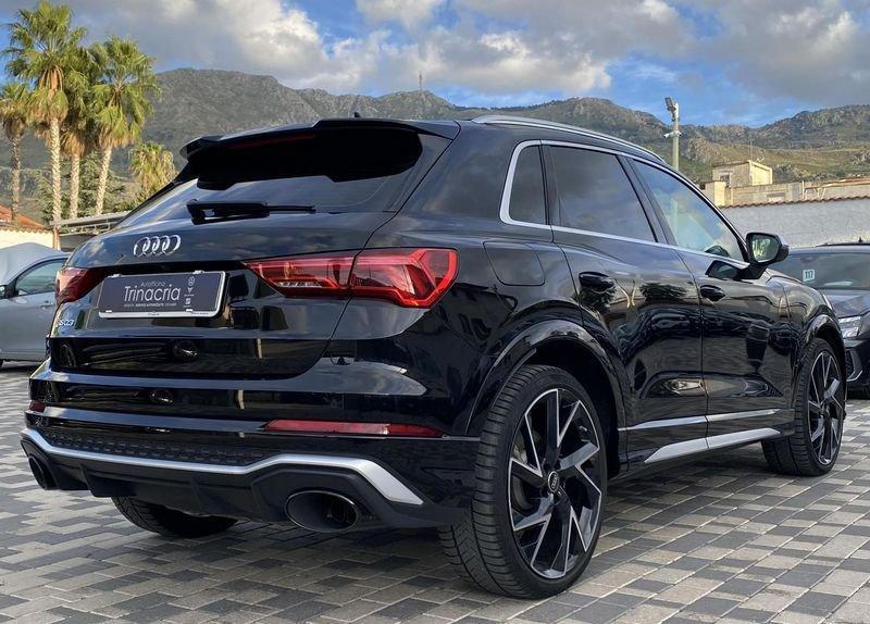 Audi Q3 RS Q3