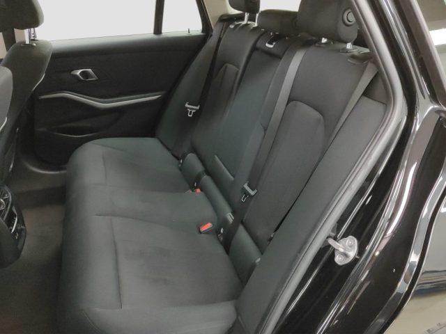 BMW 320 Serie 3 (G20/G21) d Touring Business Advantage a