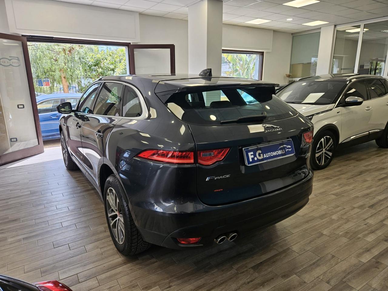 Jaguar F-Pace 2.0 D 180 CV AWD aut. Prestige