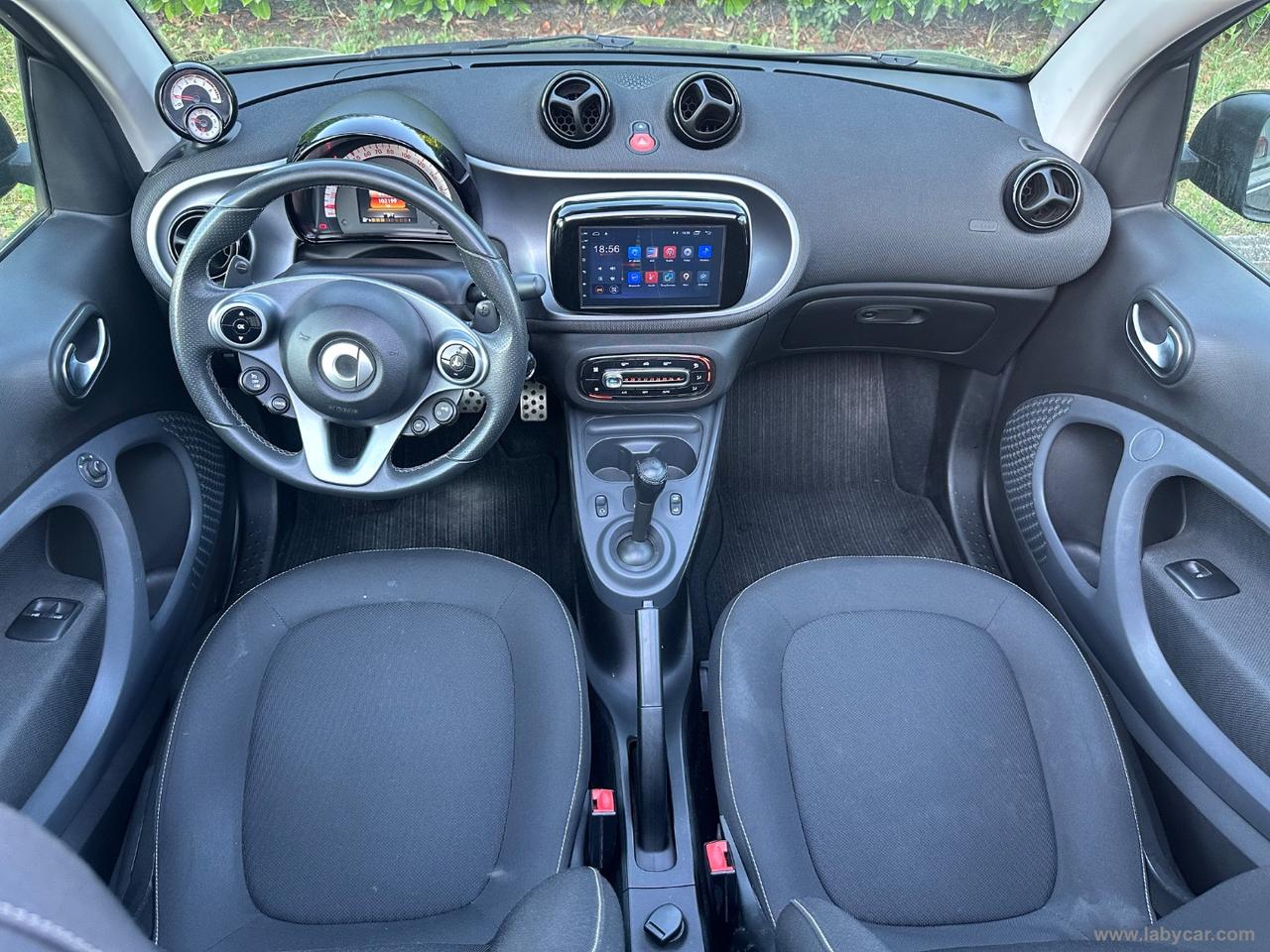 SMART fortwo 90 0.9T twin. cabrio Superpassion