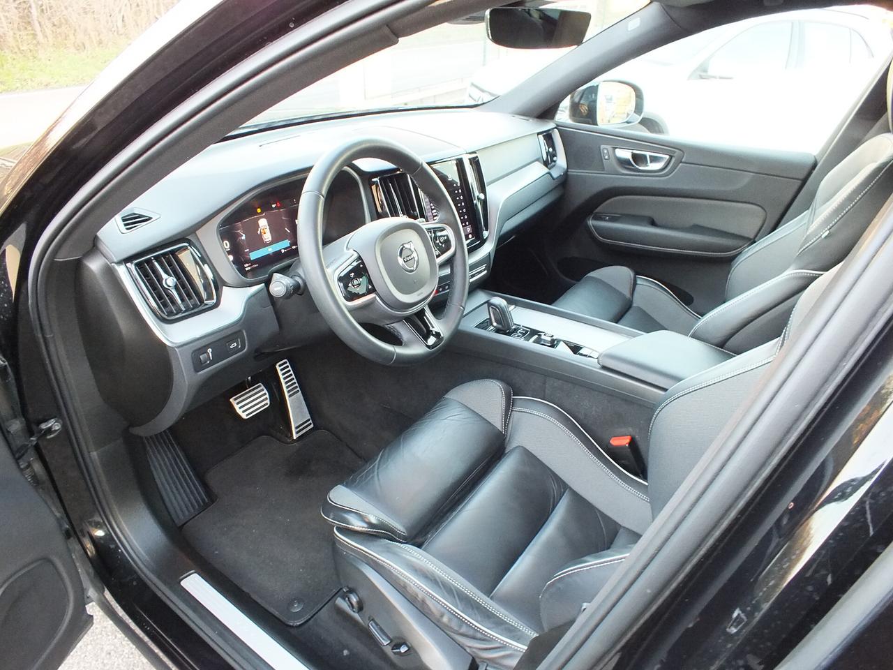 VOLVO XC60 B4 HYBRID DIESEL AWD AUT. AUTOCARRO N1 + IVA