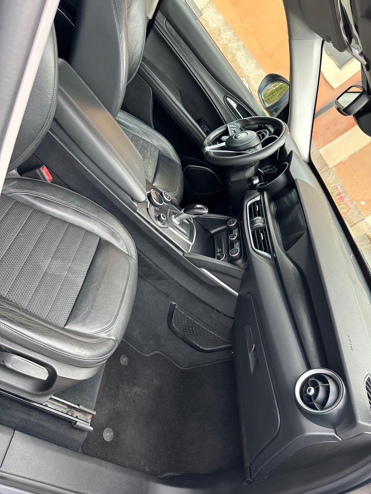 Alfa Romeo Stelvio 2.2 Turbodiesel 210 CV AT8 Q4 Business