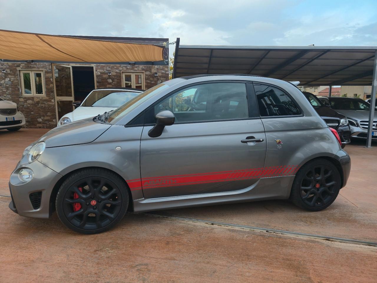 Abarth 595 C 1.4 Turbo T-Jet 180 CV Competizione