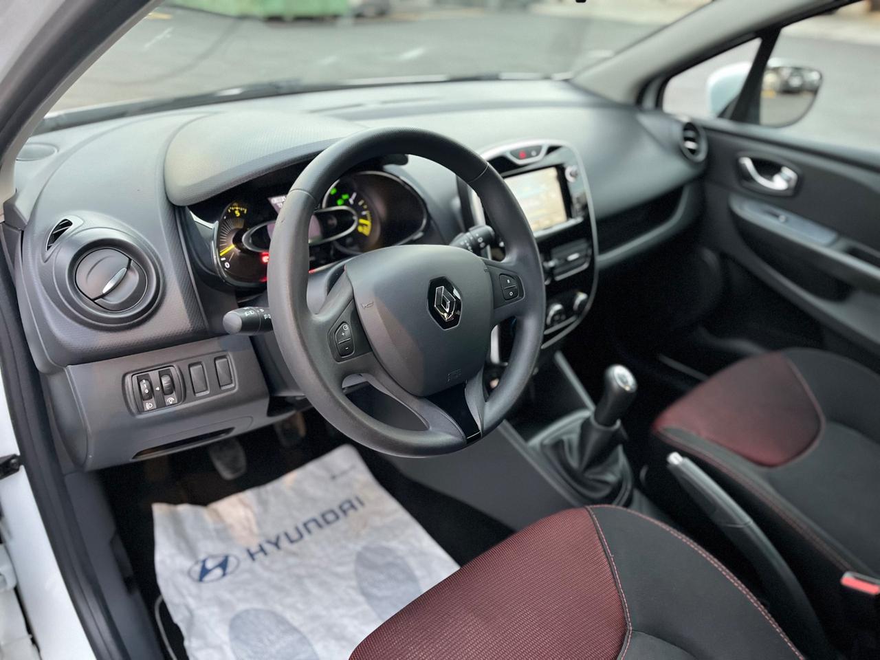 Renault Clio 1.5 dci 75cv 5p Costume National