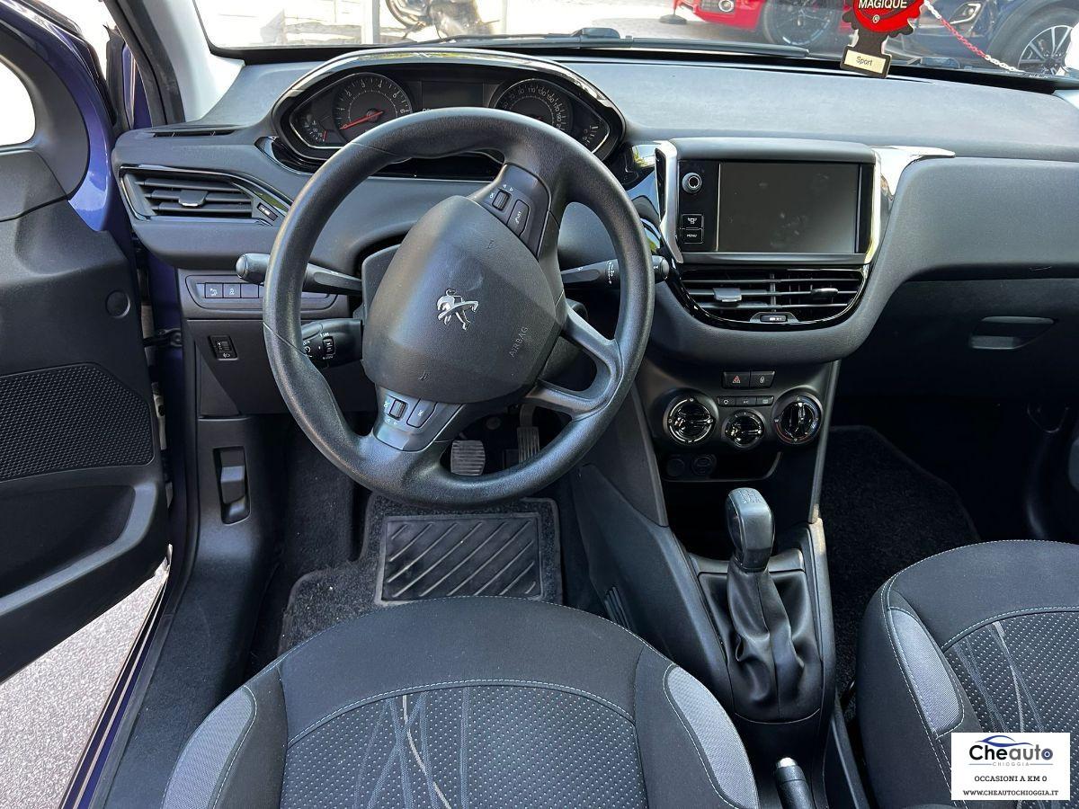 PEUGEOT - 208 - 1.2 VTi 82 CV Allure