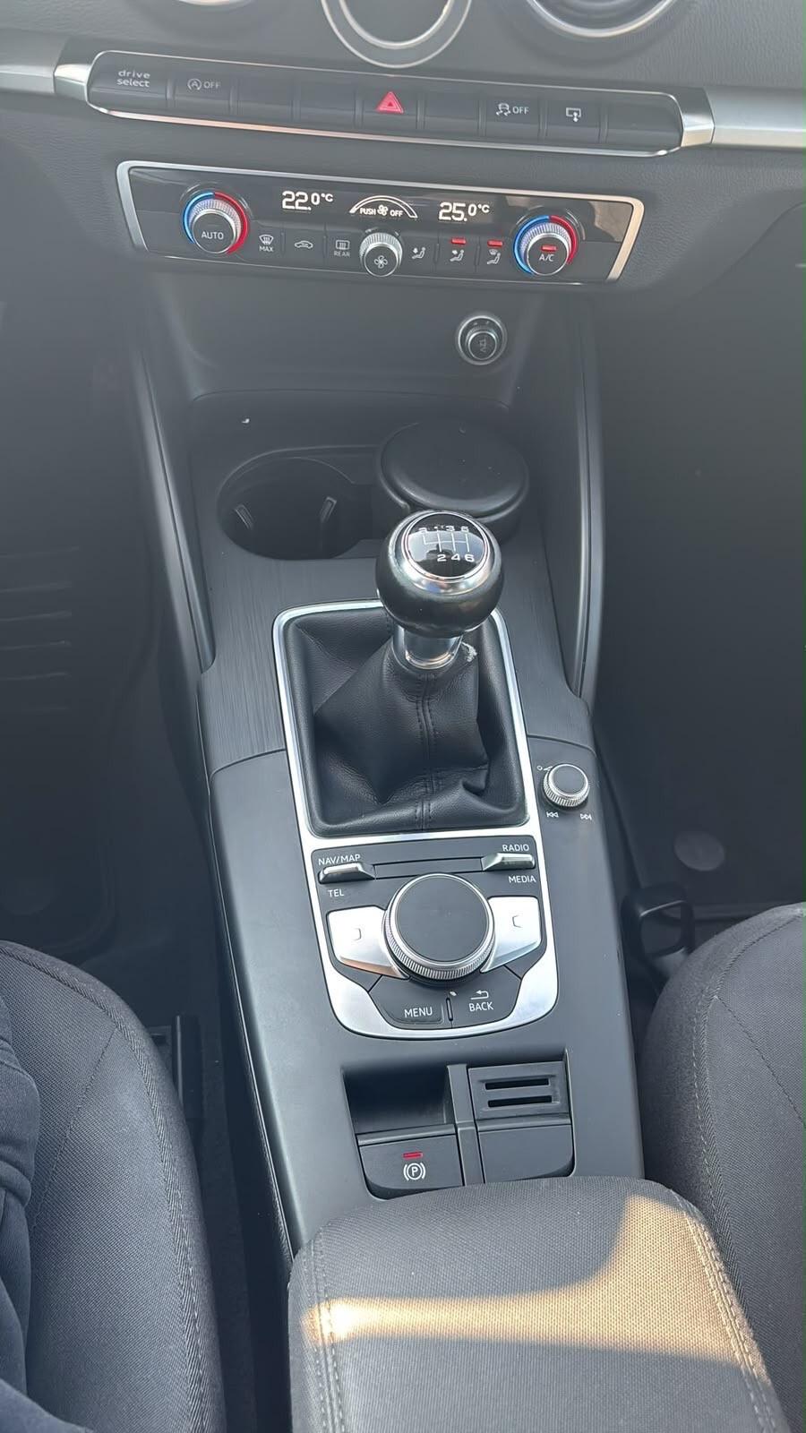Audi A3 1.6 TDI S tronic