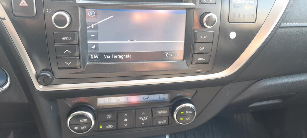 Toyota Auris 1.8 Hybrid Lounge cambio aut full