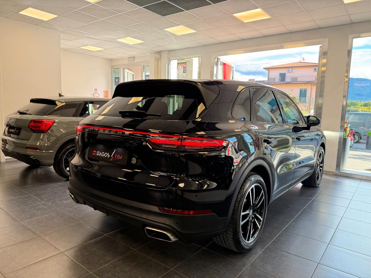 Porsche Cayenne 3.0 V6 340 cv