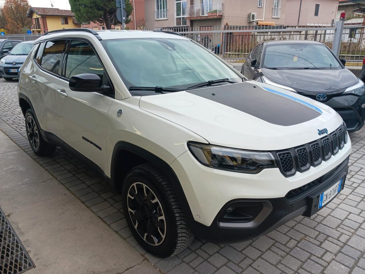 Jeep Compass 1.3 Turbo T4 240 CV PHEV AT6 4xe Trailhawk