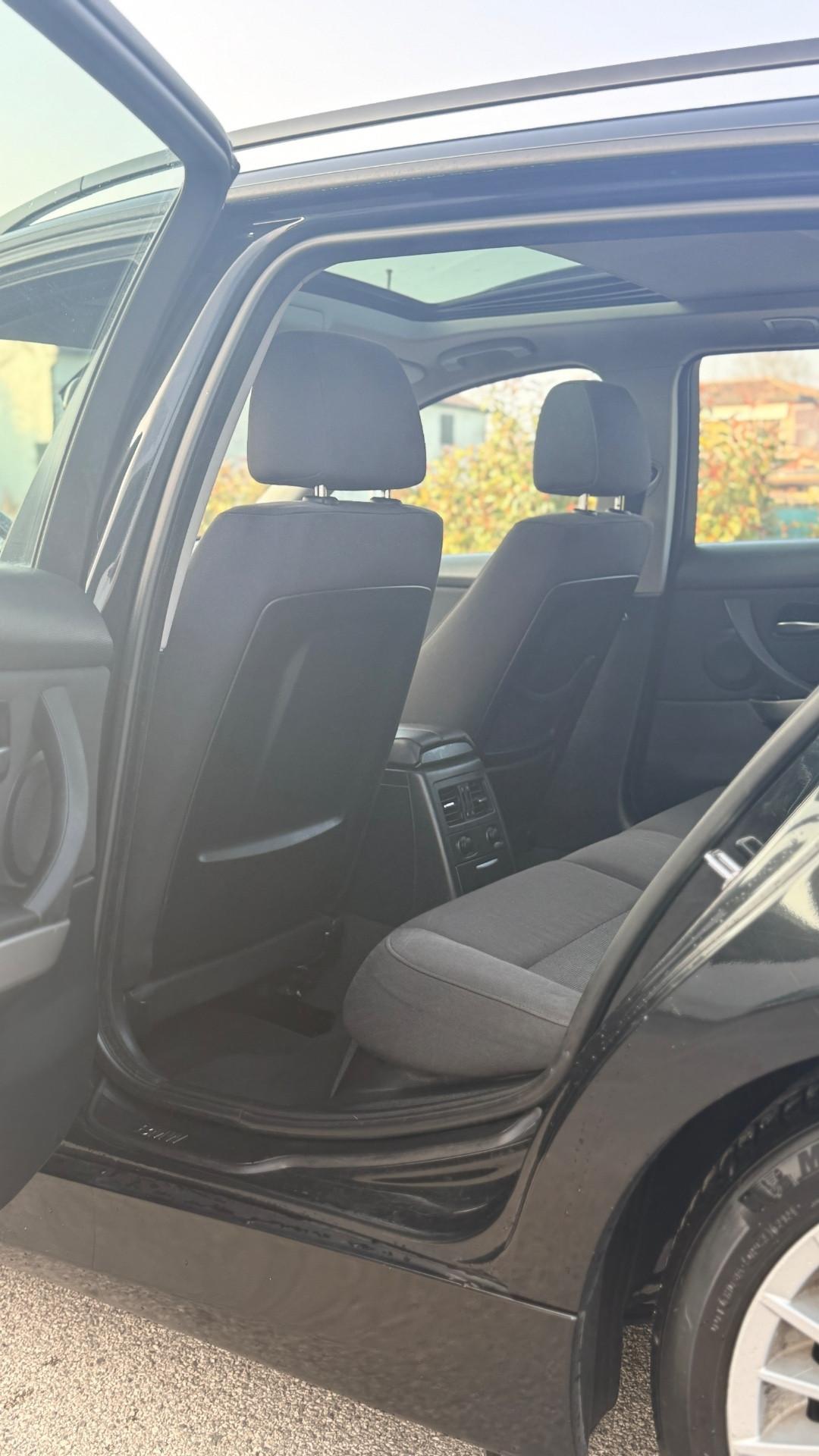 Bmw 320 320d cat Touring Attiva