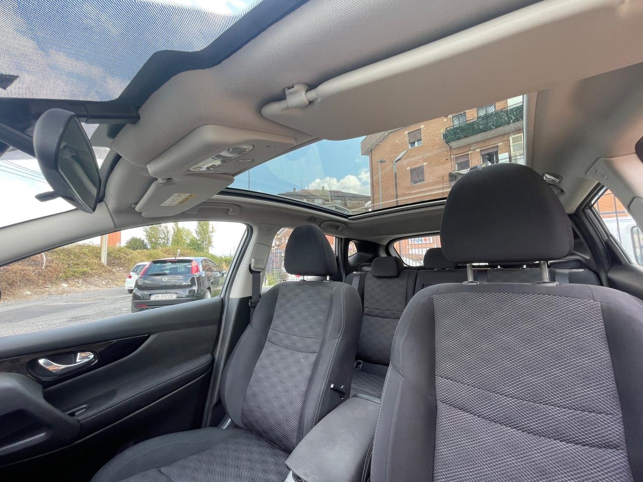Nissan Qashqai 1.2 DIG-T !!AUTOMATICA SOLO 100MILA KM)