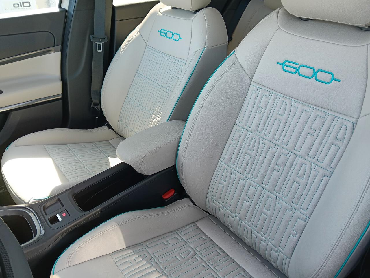 Fiat 600 Hybrid 100 CV DCT MHEV La Prima