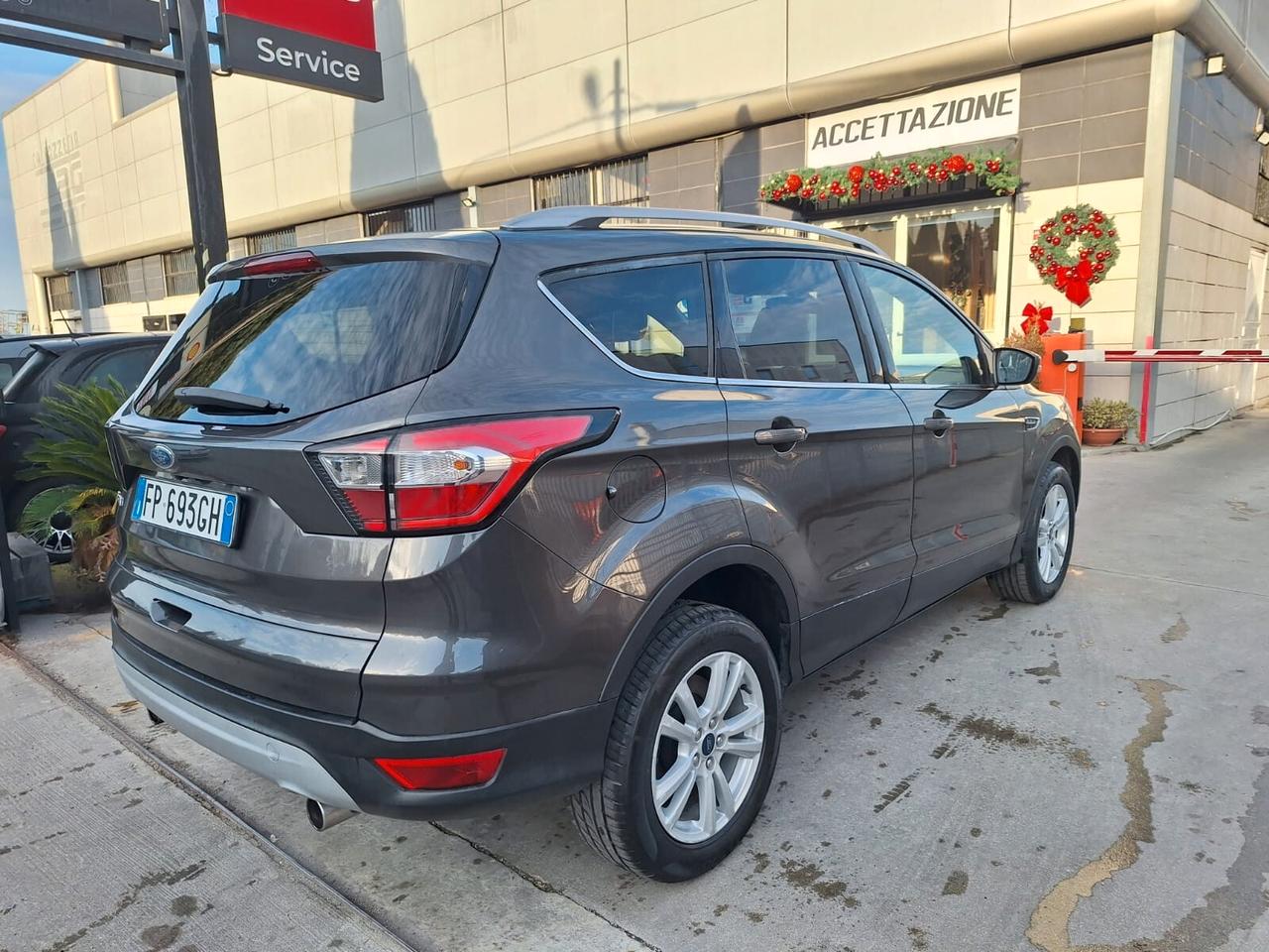 Ford Kuga 1.5 TDCI 120 CV S&S 2WD ST-Line Business
