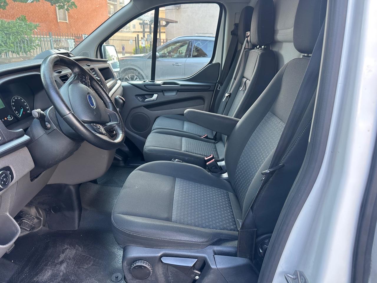 Ford Transit Custom 280 2.0 EcoBlue Hybrid 130 PC Furg. Titanium