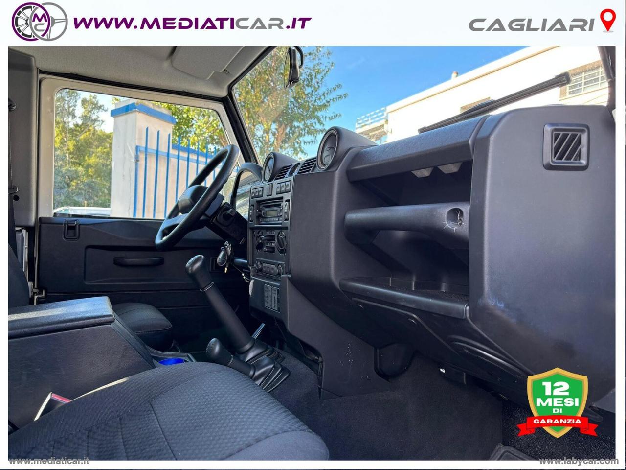 LAND ROVER Defender 90 2.4 TD4 Station Wagon SE