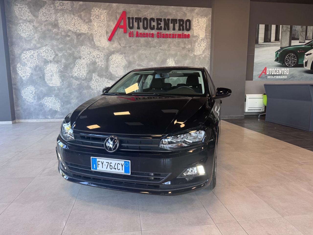 VOLKSWAGEN POLO 1.0 BENZINA COMFORTLINE 5 PORTE