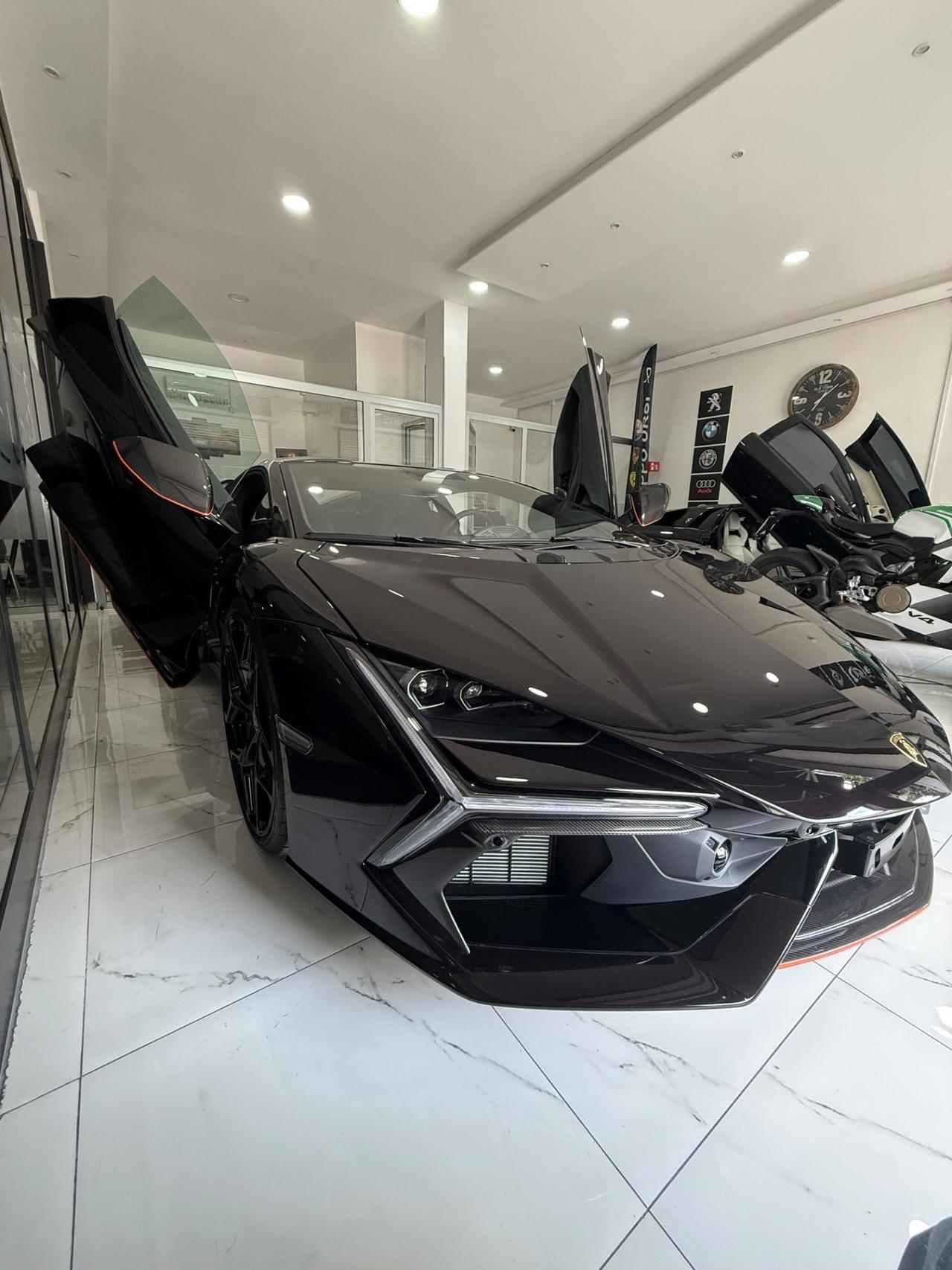 Lamborghini Revuelto 6.5 V12