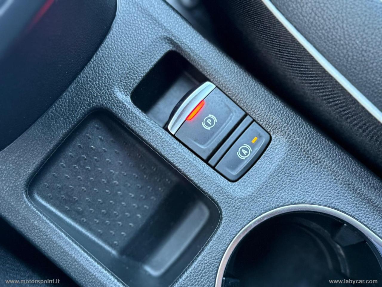 RENAULT Captur TCe 140 CV Intens