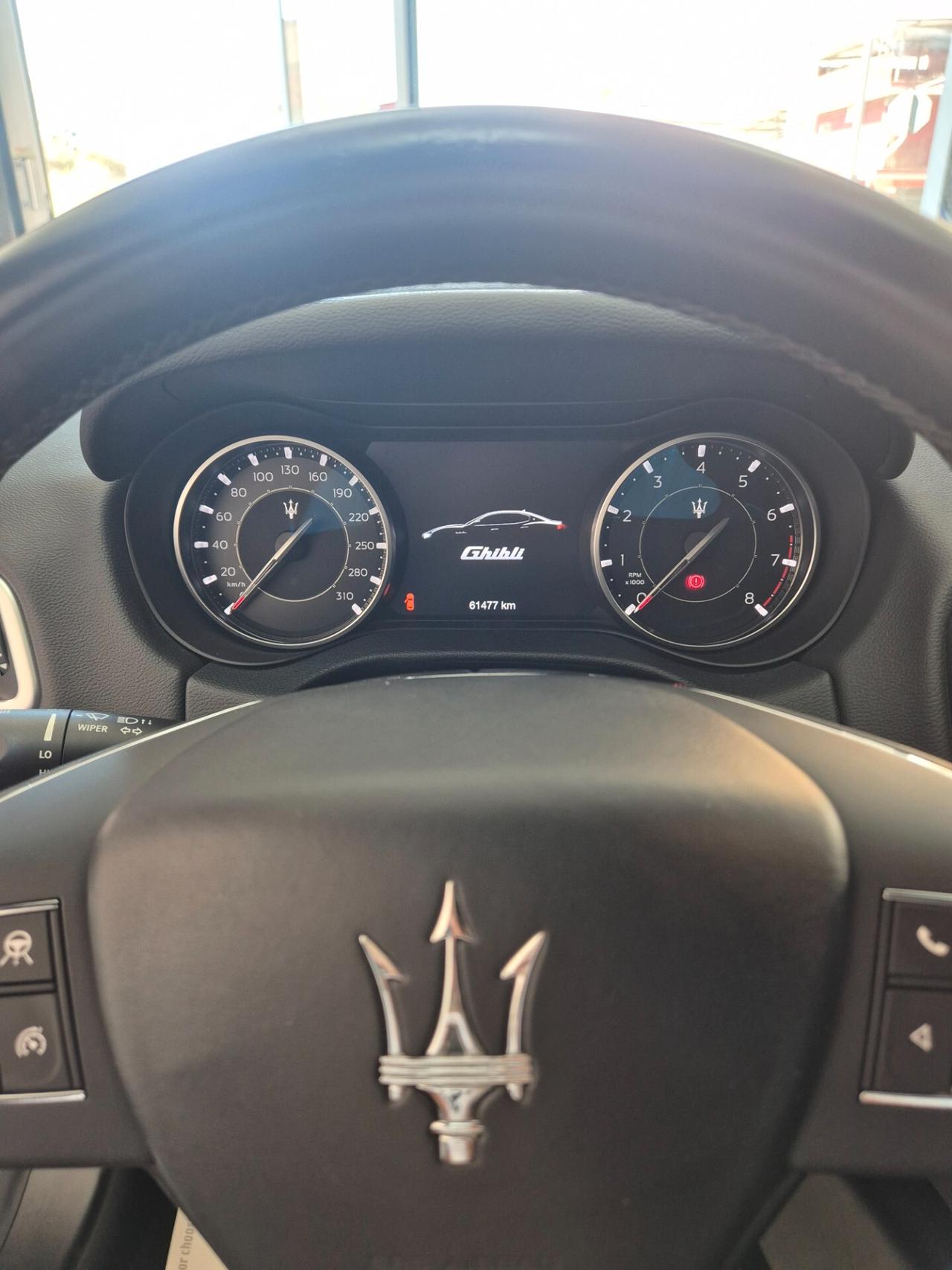 Maserati Ghibli 330 CV MHEV GT