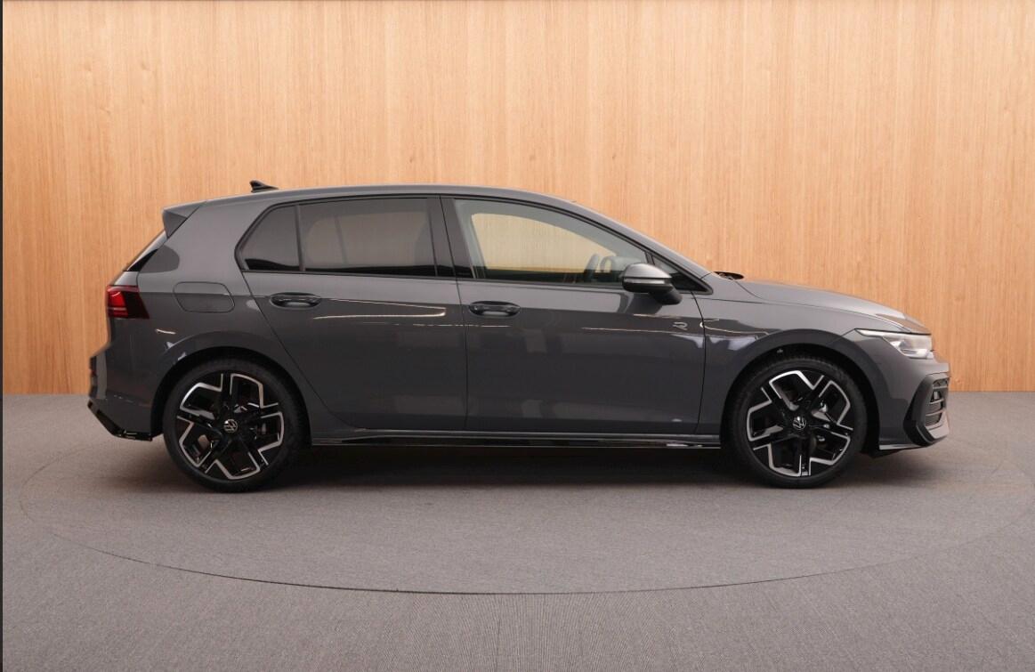 VOLKSWAGEN Golf 8ª serie Golf 1.5 eTSI 150 CV ...