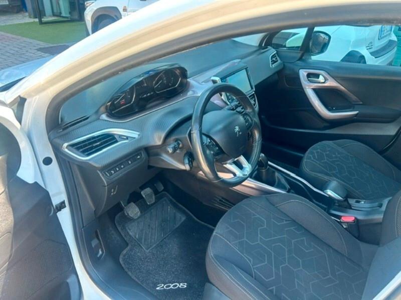 Peugeot 2008 1.6 e-HDi 115 CV Stop&Start Allure