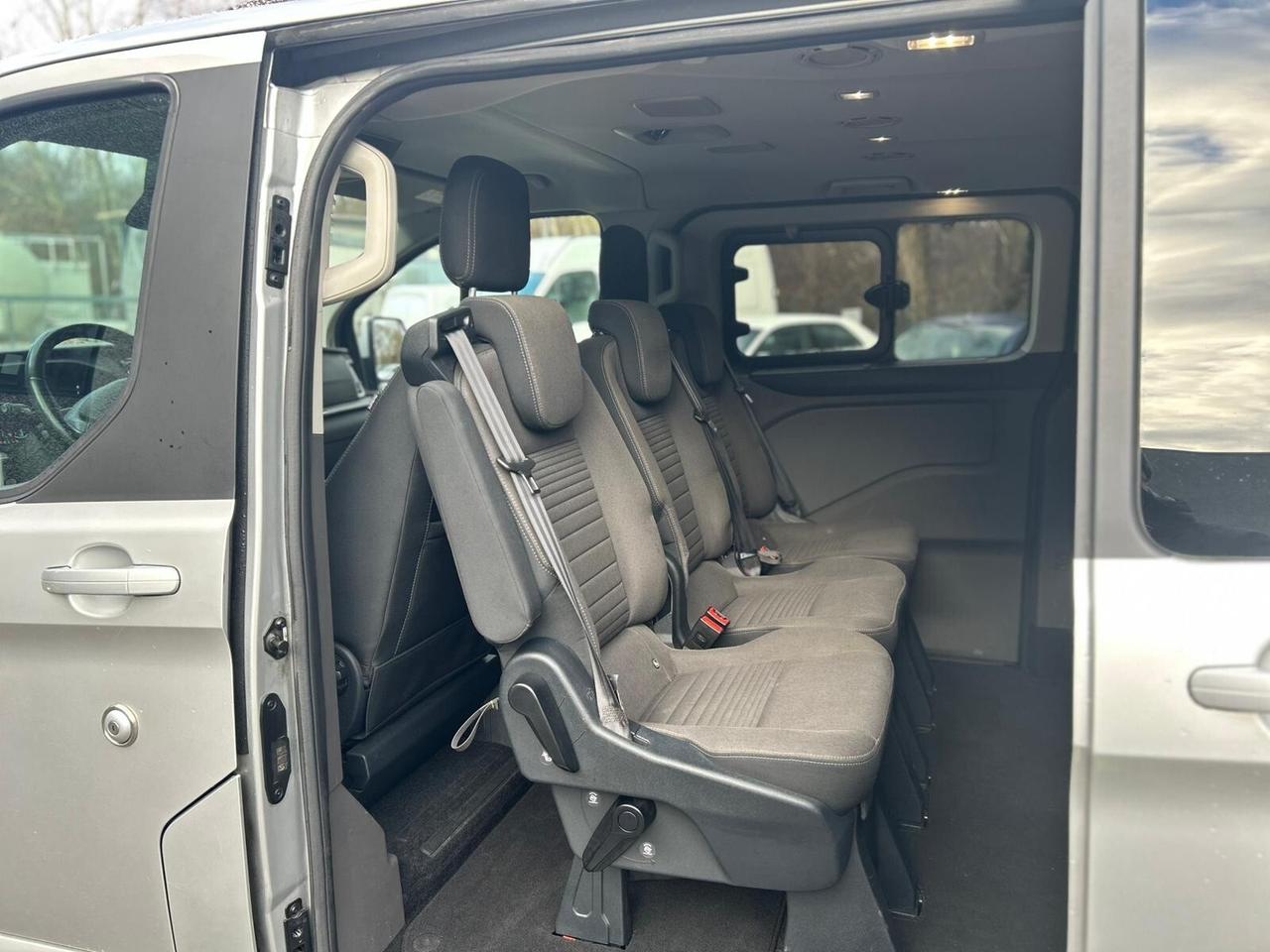 Ford Tourneo Custom 320 2.0 EcoBlue 185 CV Automatic Titanium L2 | 9 Posti | Navi | Clima | Telecamera
