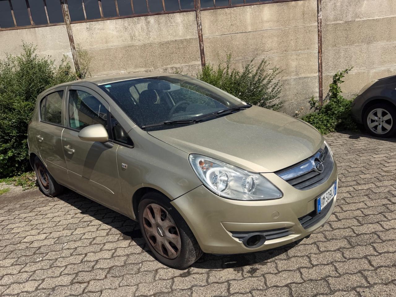 Opel Corsa 1.2 5 porte Cosmo