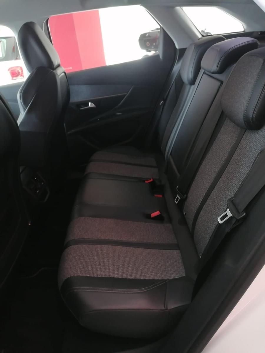 PEUGEOT - 3008 - BlueHDi 120 EAT6 S&S Allure