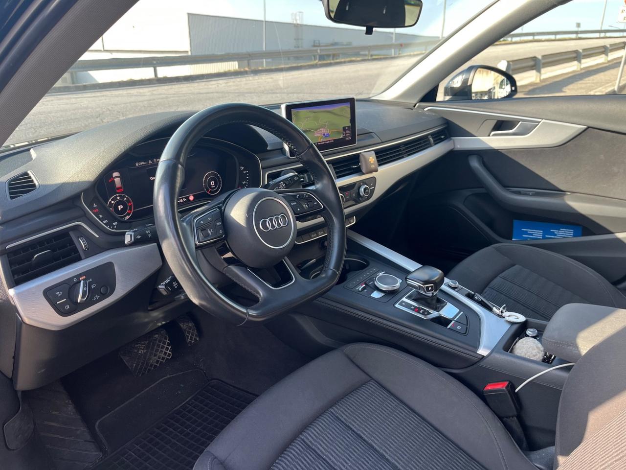 Audi A4 35 TDI S tronic line edition