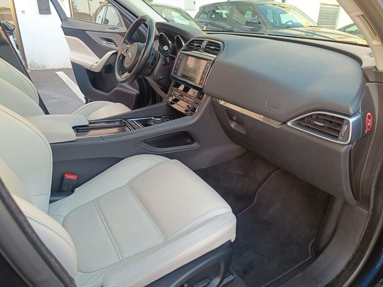 Jaguar F-Pace 2.0 D 180 CV AWD Prestige MOTORE NUOVO KM. 0