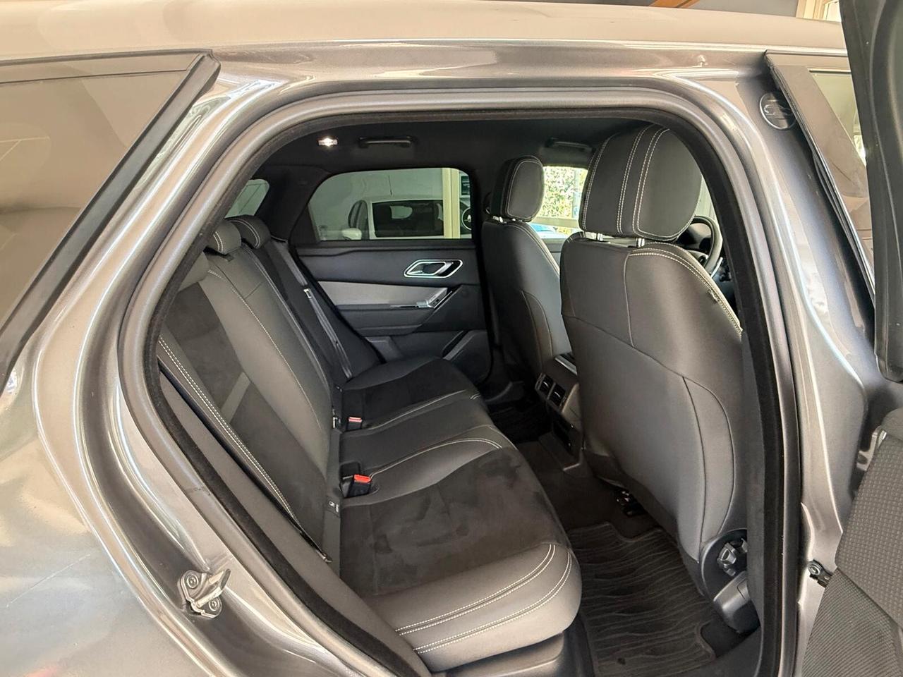 Land Rover Range Velar 2.0D I4 240 CV R-Dynamic HSE