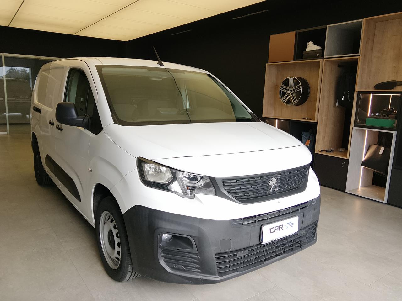 PEUGEOT Partner 2018 - Partner 1.5 bluehdi 100cv L2 Grip E6d