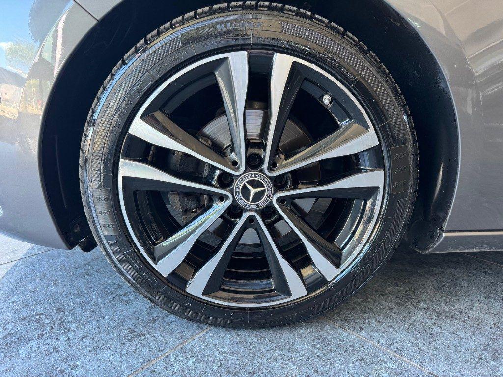 Mercedes-Benz B 180 d Automatic Sport Plus Night Pack Cockpit Full