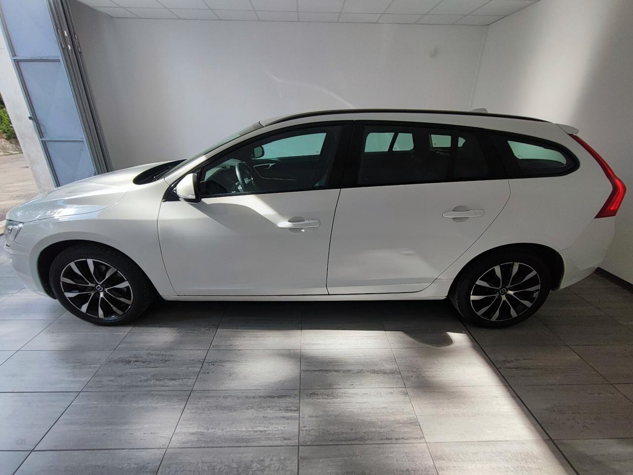 Volvo V60 D2