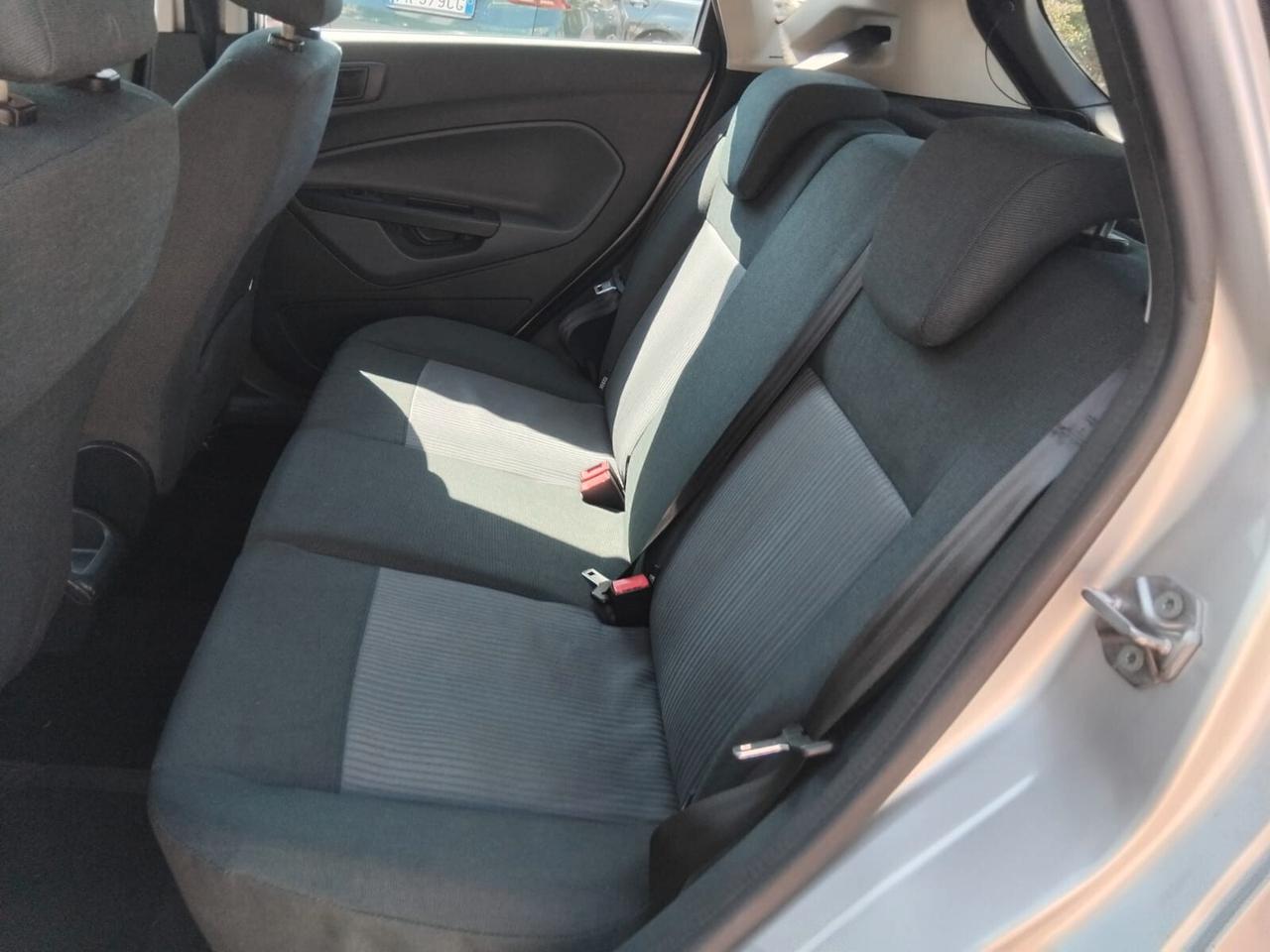 FORD FIESTA 1.6 TDCI UNICPROPRIETARIO GARANTITA 12 MESI