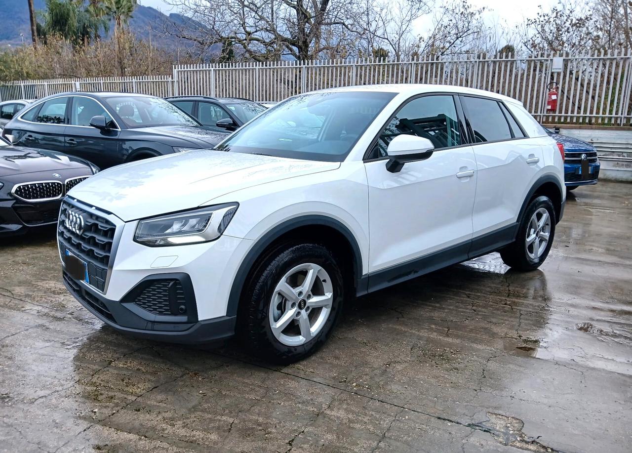 Audi Q2 35 TFSI S tronic Business
