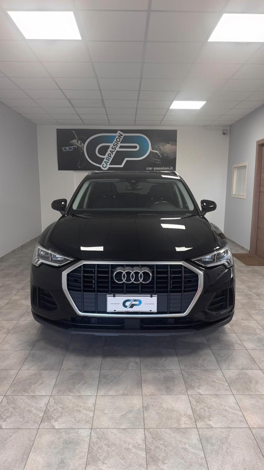 Audi Q3 35 TDI S tronic Business