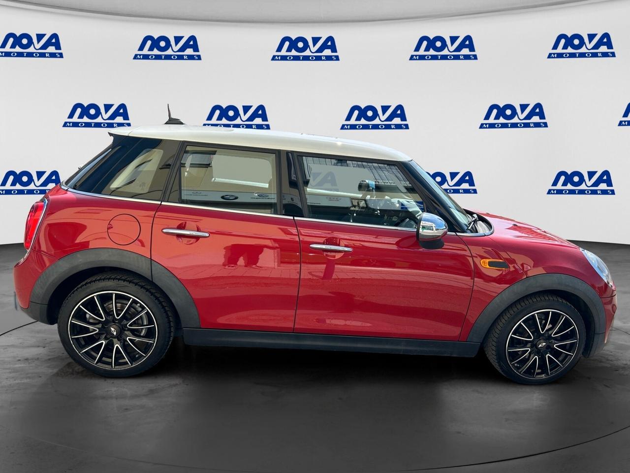 Mini 1.5 Cooper D Business 5 porte OK NEOPATENTATI NAVY
