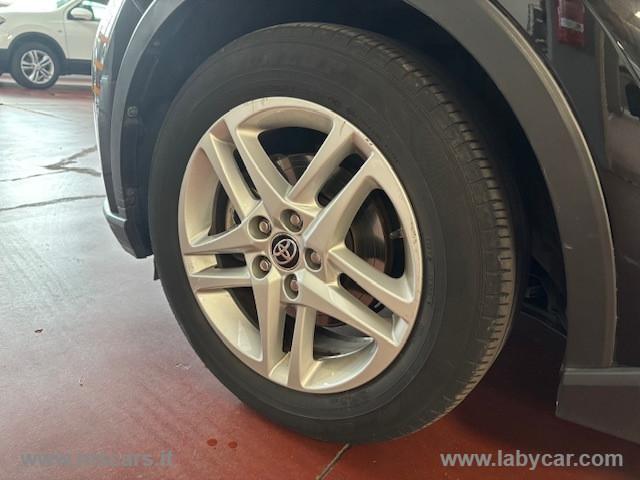 TOYOTA C-HR 1.8 Hybrid E-CVT Business