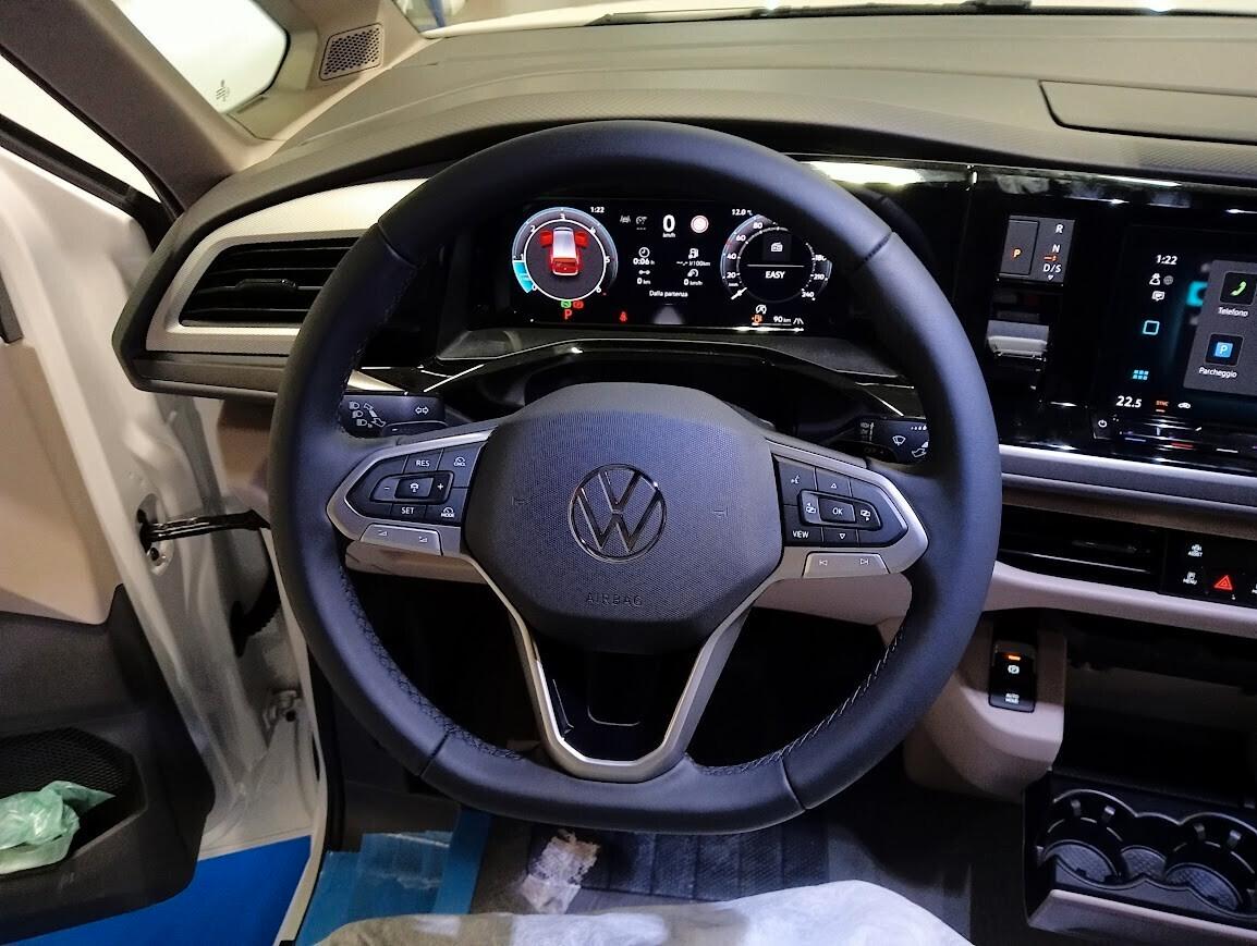 Volkswagen T7 California BEACH CAMPER 360° GANCIO NUOVO IN PRONTA CONSEGNA T6.1