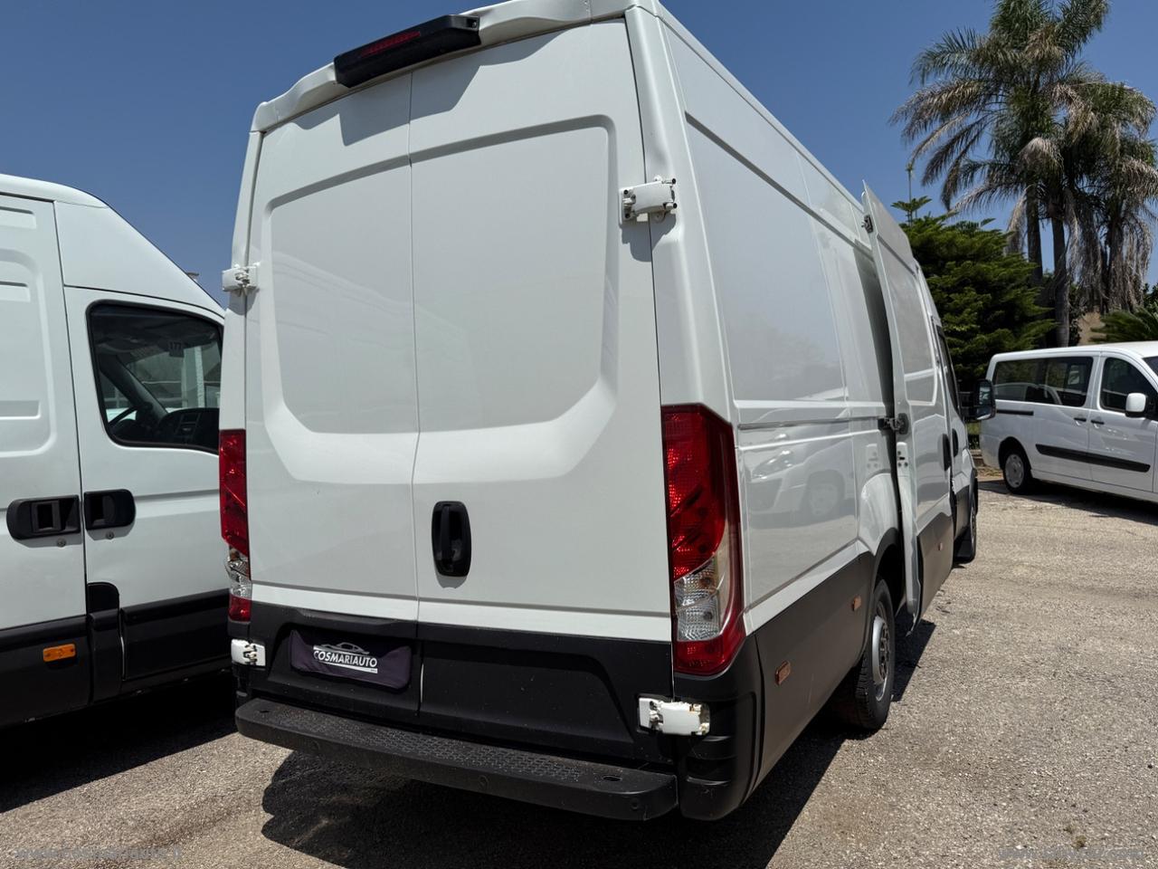 Daily 35S16V 2.3HPT H2 3520 COIBENTATO CON FRIGO .
