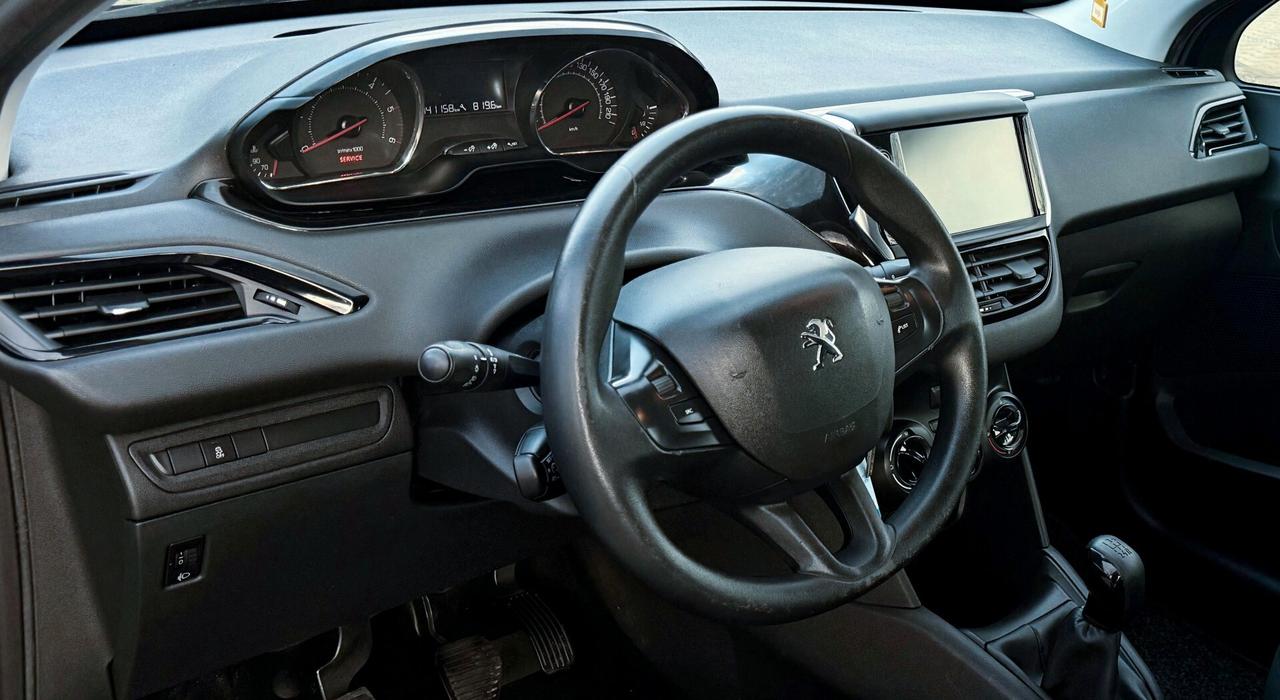 Peugeot 208 1.4 HDi 68 CV 3 porte Allure